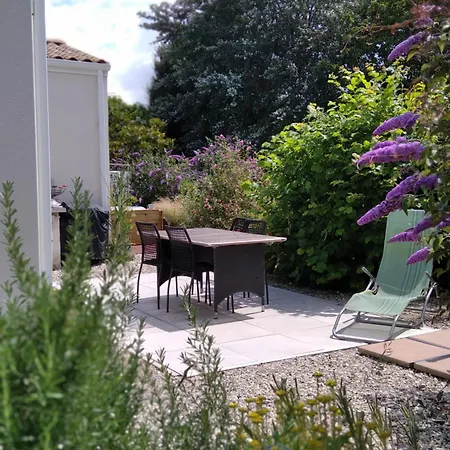 Jolie Maison A La Campagne 度假居